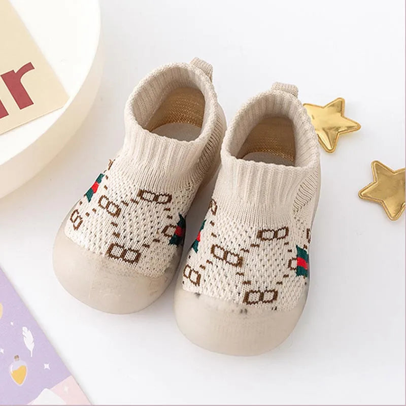 Spring Popular New Baby Shoes Mesh Knit Breathable Kid Girls Boys 0-3T Summer Slip-On Casual Sneakers Toddler Non-Skid Prewalker